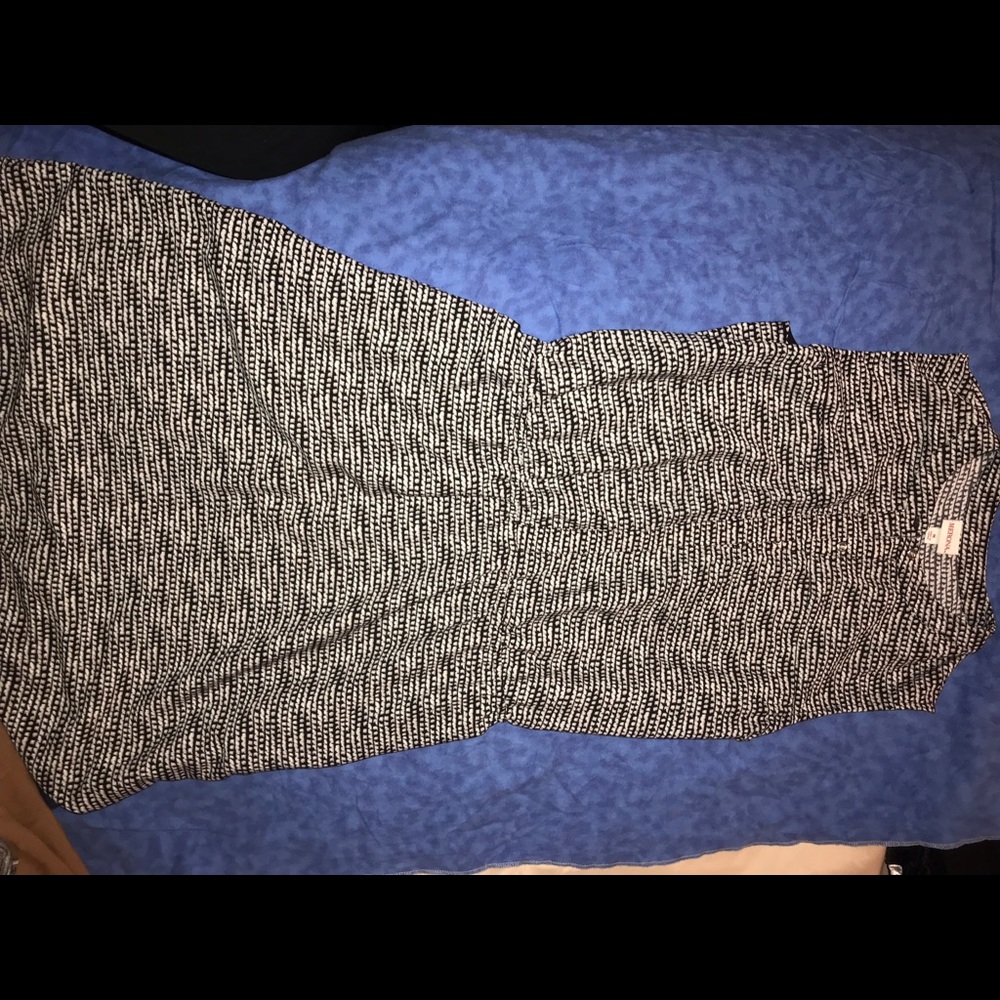 Dress with pockets perfect for the office!